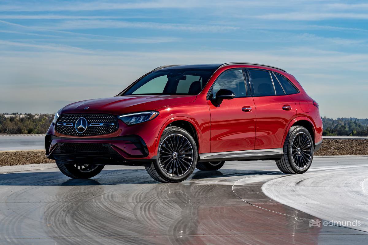 The 2025 Mercedes Benz GLC 350e 4Matic SUV