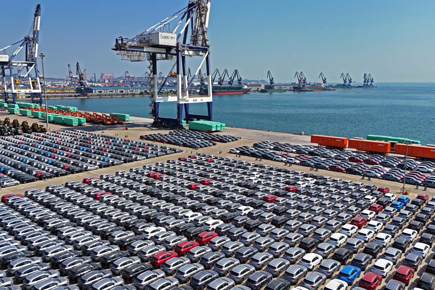 China will raise tariffs on US goods from 84% to 125%, the latest in an escalating trade war