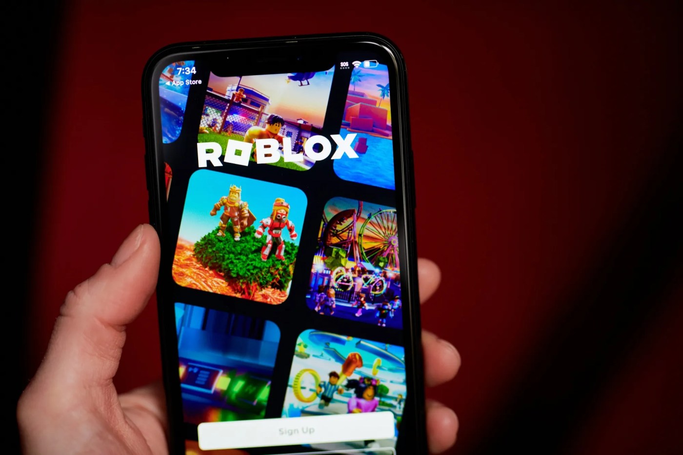 Roblox, Discord scrutinized by states over child safety issues